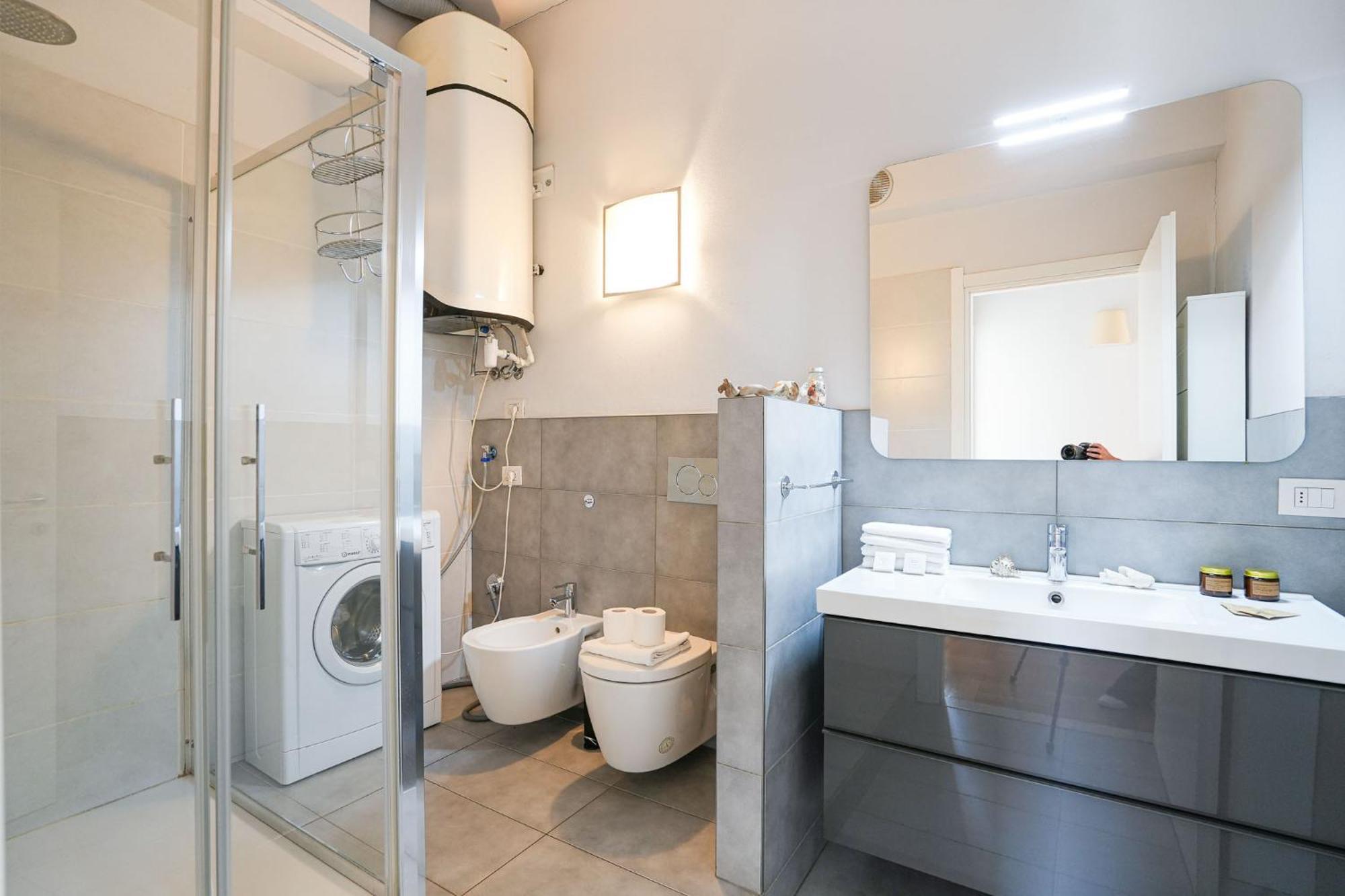 Duomo Center Apartment มิลาน ภายนอก รูปภาพ